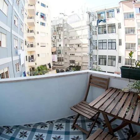 Luna * Lisboa